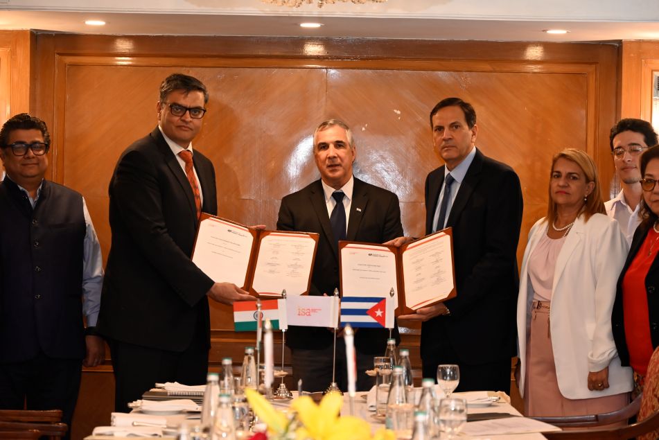 Meeting with H.E. Dr Eduardo Martínez Díaz, Hon’ble Deputy Prime Minister of Cuba_21 March 2025